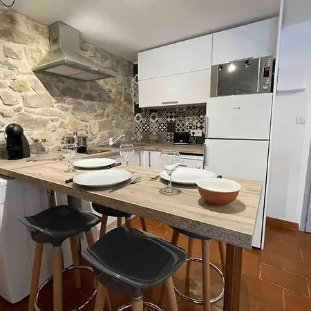 Le Jad Joli F2 Proche Gare, Arenes Avec Terrasse Privee *