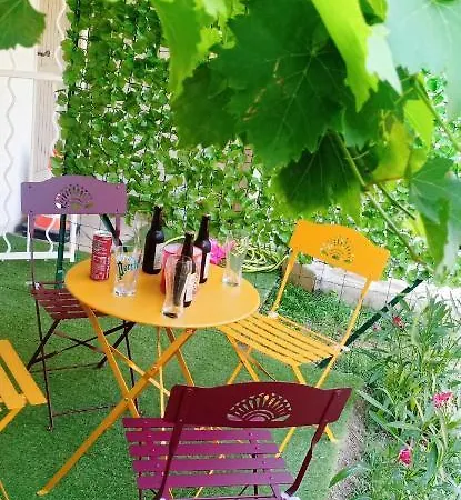 Le Jad Joli F2 Proche Gare, Arenes Avec Terrasse Privee