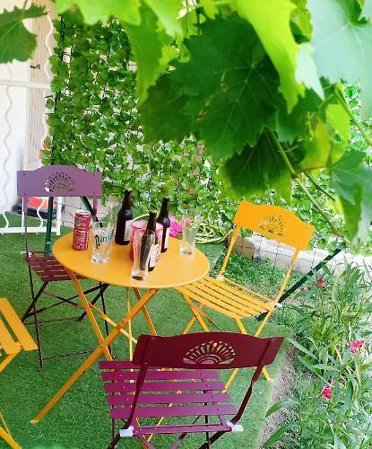 Le Jad Joli F2 Proche Gare, Arenes Avec Terrasse Privee