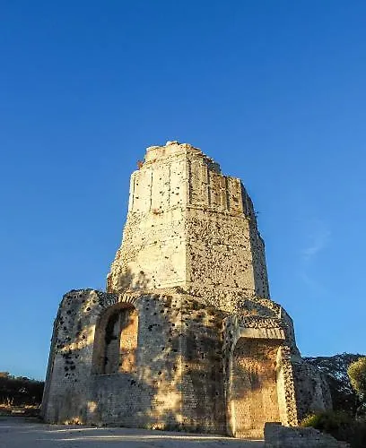 Le Jad Joli F2 Proche Gare, Arenes Avec Terrasse Privee